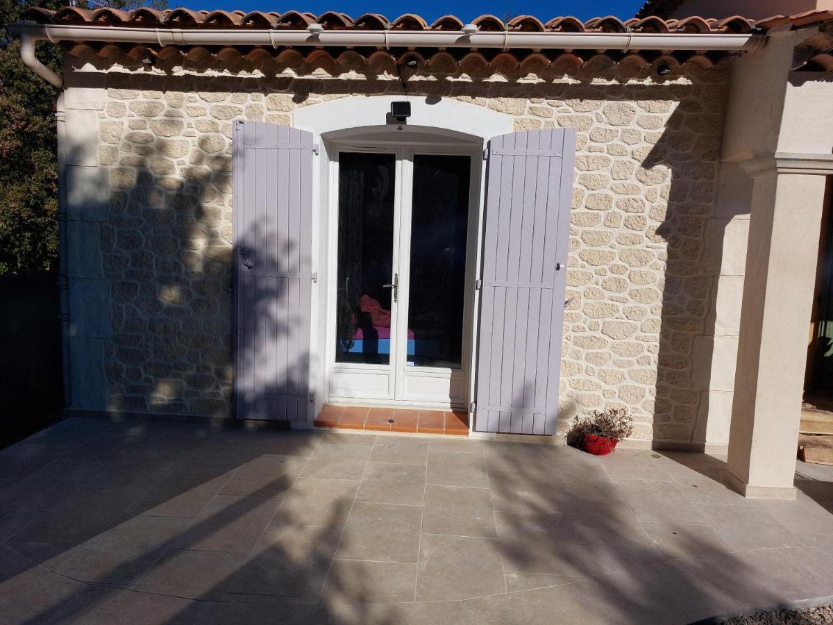 Suite 30 M2 Ideale Pour 2 Personnes Flassans-sur-Issole Екстер'єр фото